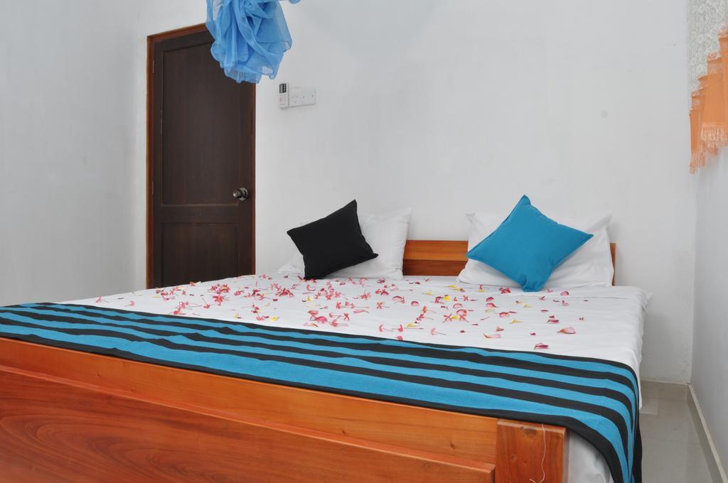 Tms Beach House ネゴンボ エクステリア 写真